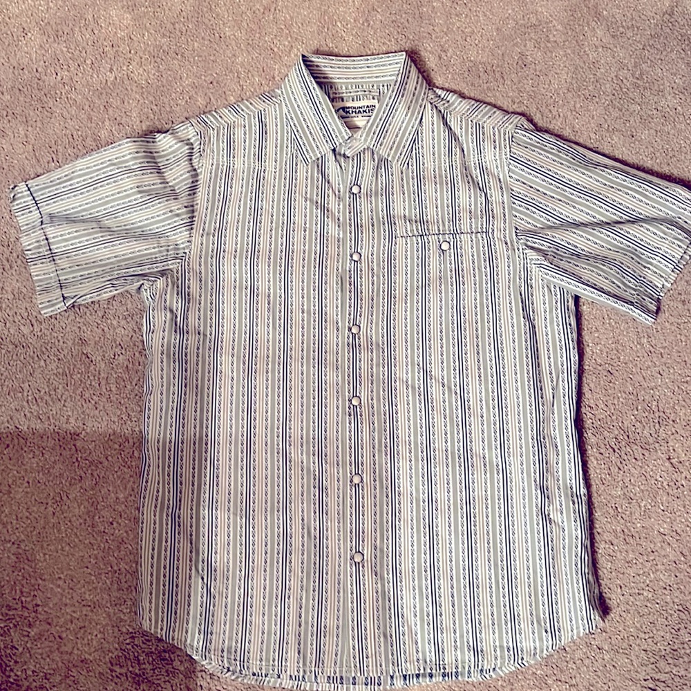 Mountain Khaki Short Sleeve Button Down Casual shirt